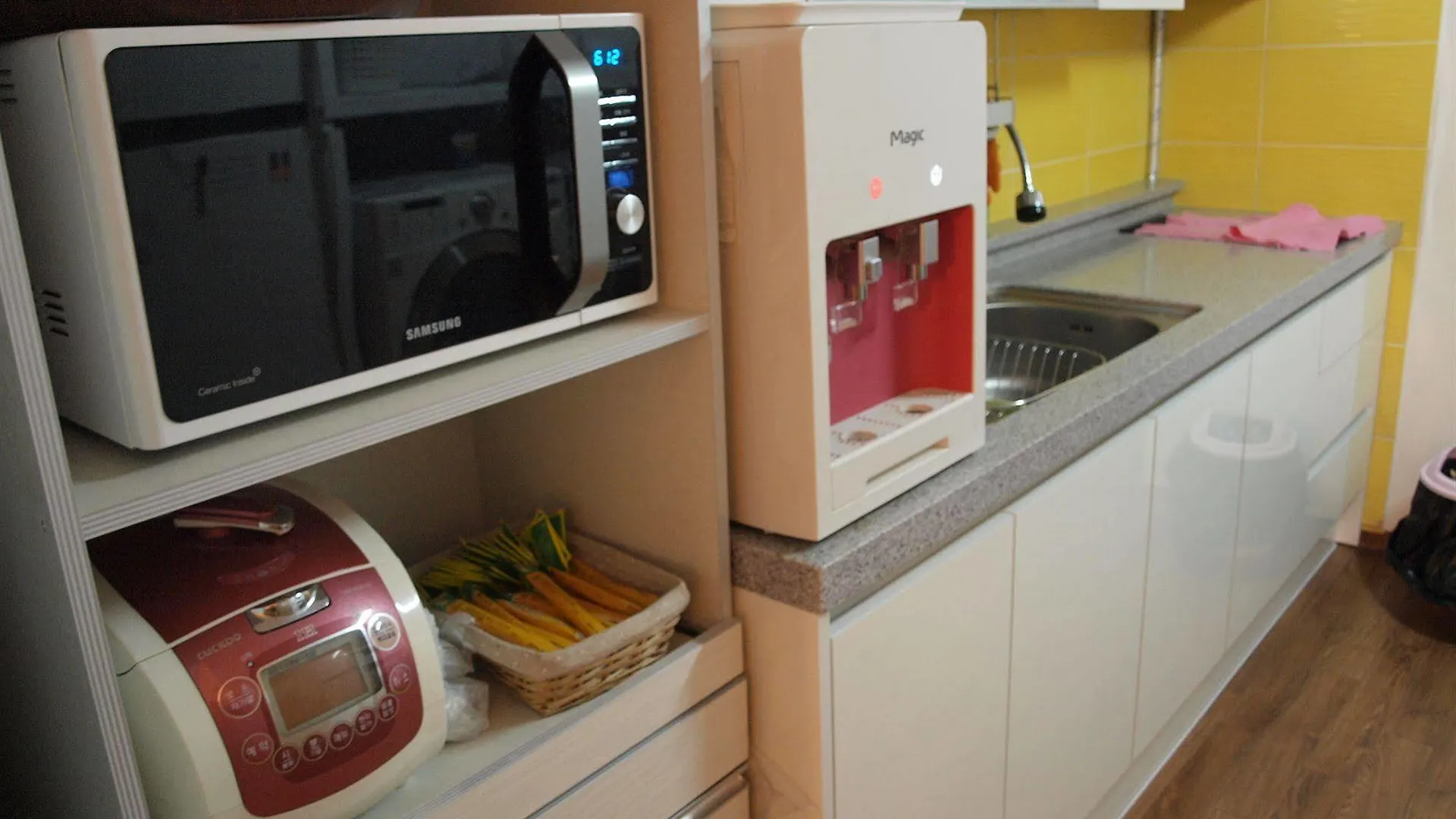 Aroha Guesthouse Seoul Station